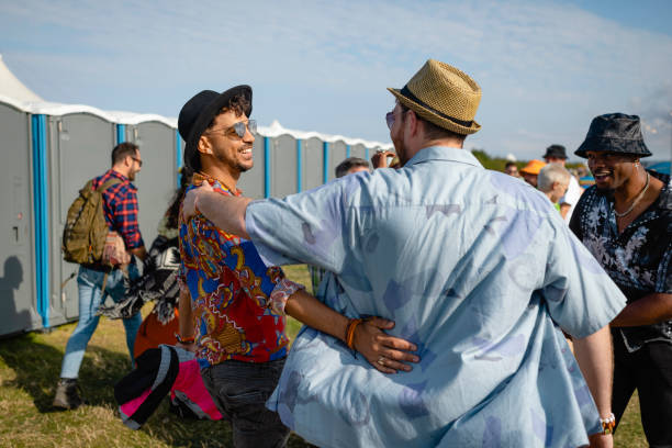 Best Construction site porta potty rental  in Cave City, AR